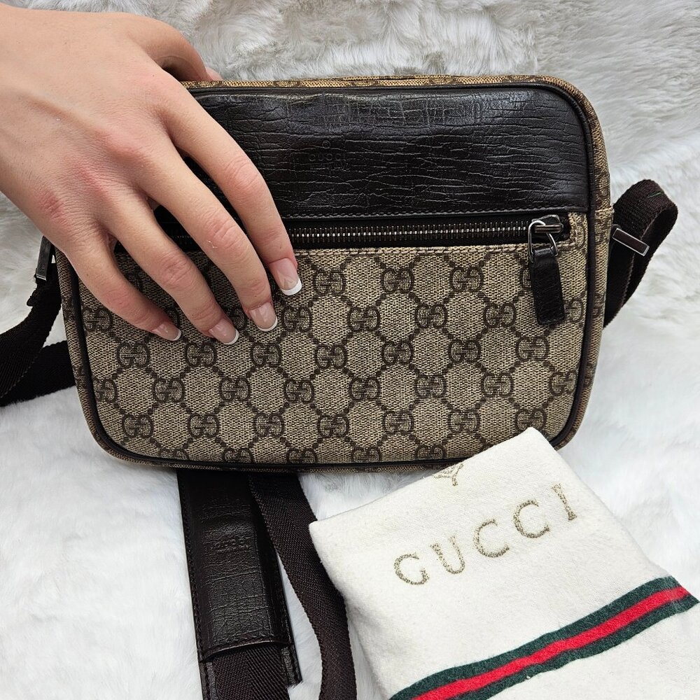 Gucci Supreme Leather Shoulder Bag